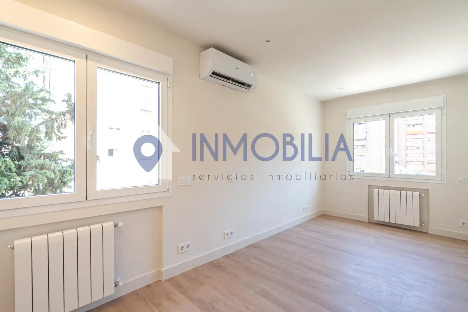 Bedroom of Flat for sale in Madrid  with Air Conditioner, Heating and Terrace