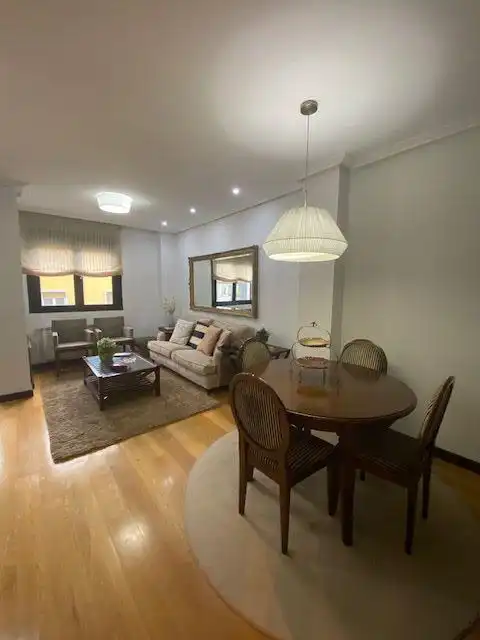 Sala de estar de Piso en venta en Oviedo  con Calefacción