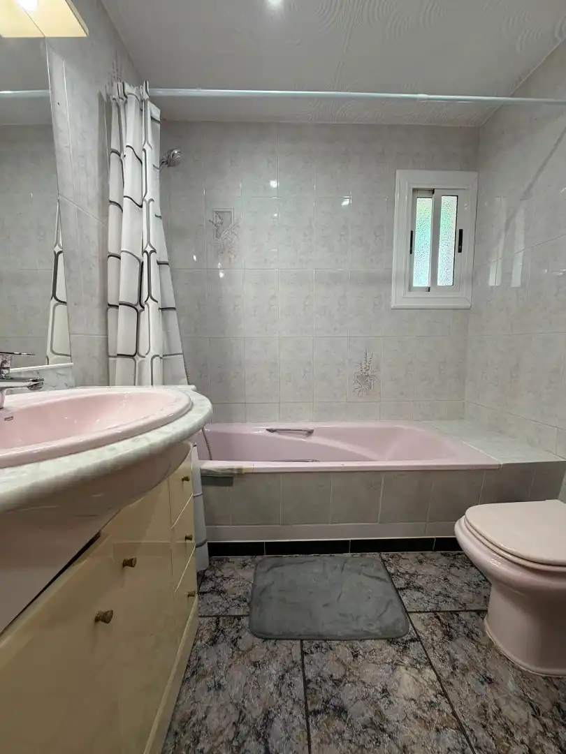 Bathroom of Flat for sale in Gavà  with Air Conditioner and Balcony