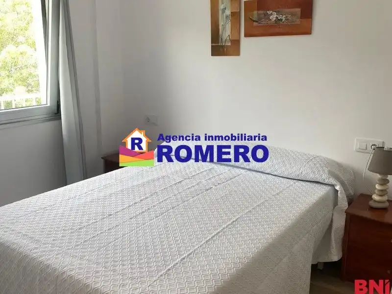 Schlafzimmer von Wohnung zur Miete in Porto do Son mit Möbliert