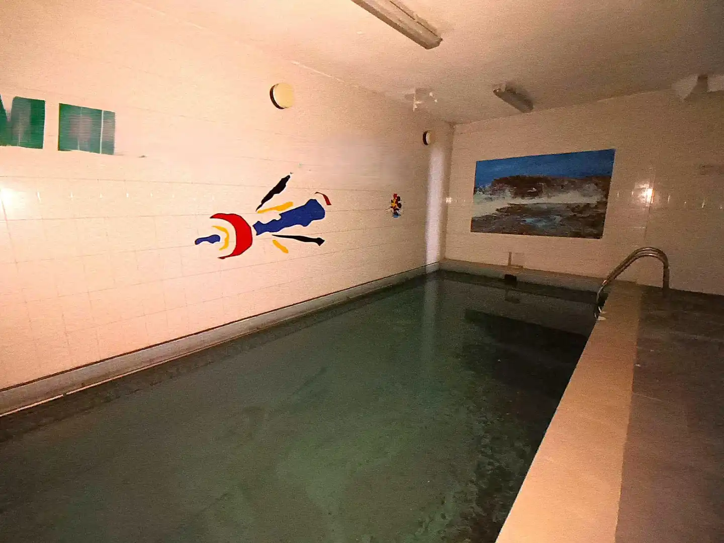 Schwimmbecken von Gebäude zur Miete in Mérida
