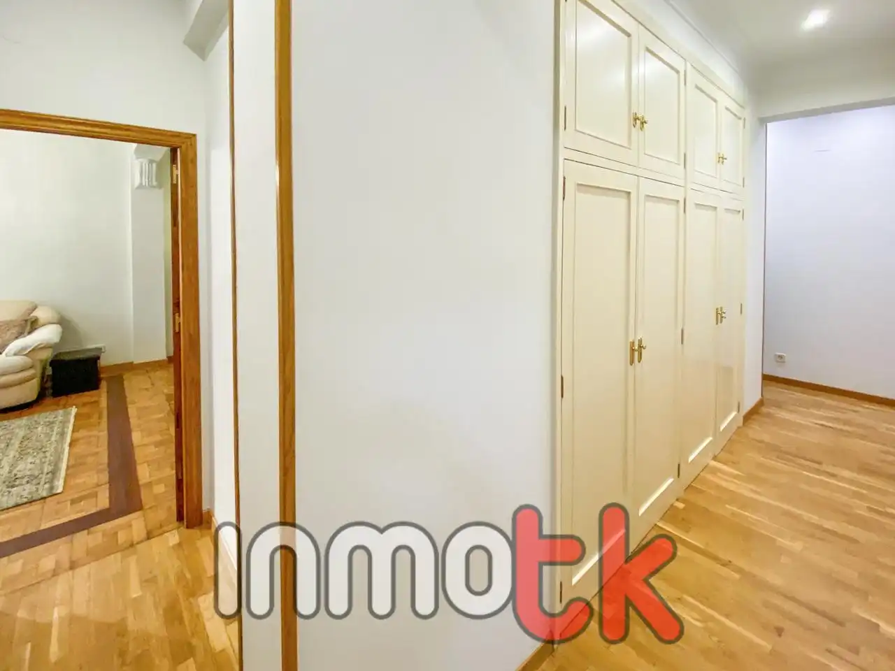 Flat for rent in A Coruña Capital   with Heating, Parquet flooring and Furnished