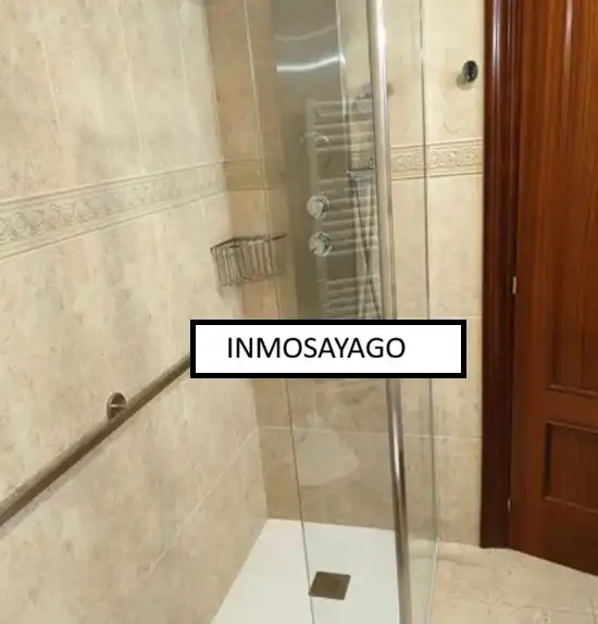 Bathroom of Flat for rent in Torrelavega   with Heating and Furnished