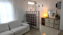 Dormitori de Apartament en venda en L'Hospitalet de Llobregat amb Terrassa, Moblat i Alarma