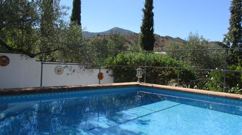 Bonita casa de 3 dormitorios y 2 baños en la zona de Bermejo, Alora.