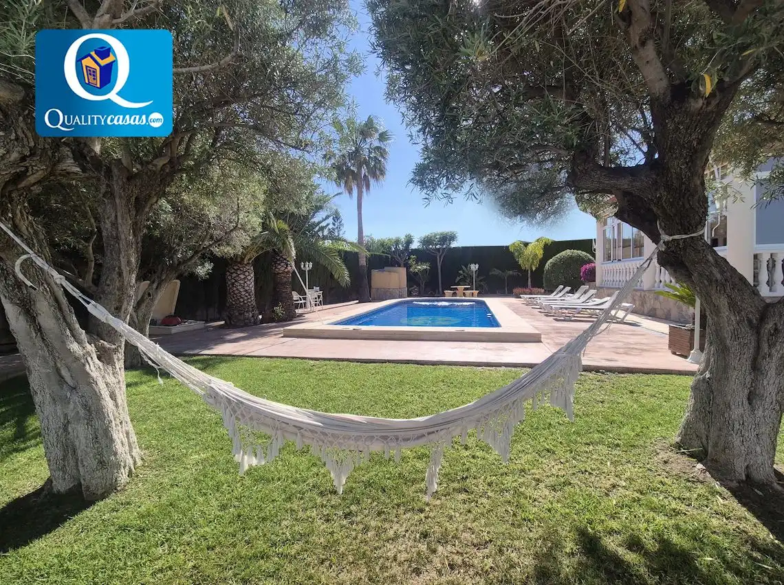 Piscina de Casa o chalet en venta en Mutxamel con Aire acondicionado, Calefacción y Terraza