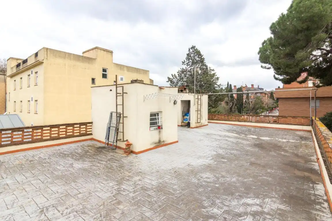 Exterior view of Houses for sale in Sant Cugat del Vallès  with Air Conditioner, Heating and Private garden