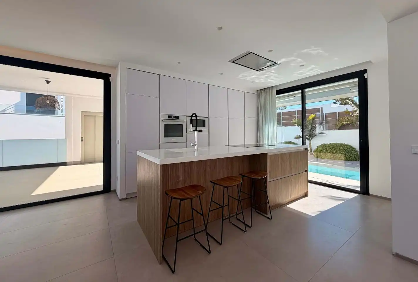 Casa aparellada amb piscina en venda a Jesús, imagen 8