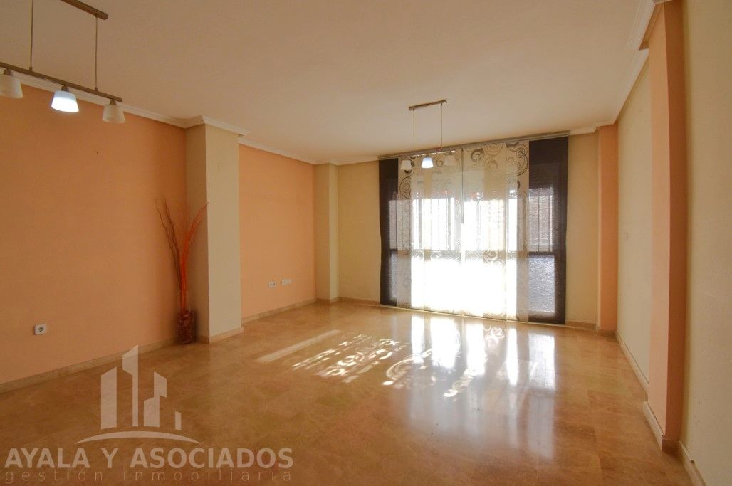 Living room of Flat for sale in Cartagena  with Air Conditioner, Heating and Storage room