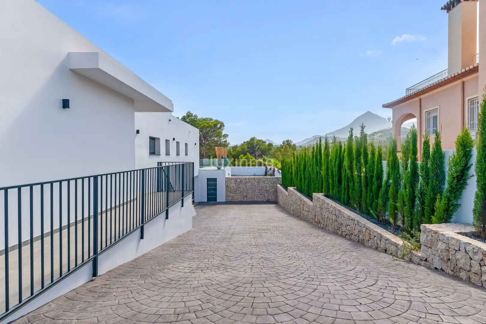 Vista exterior de Casa o chalet en venta en La Nucia con Aire acondicionado, Calefacción y Terraza