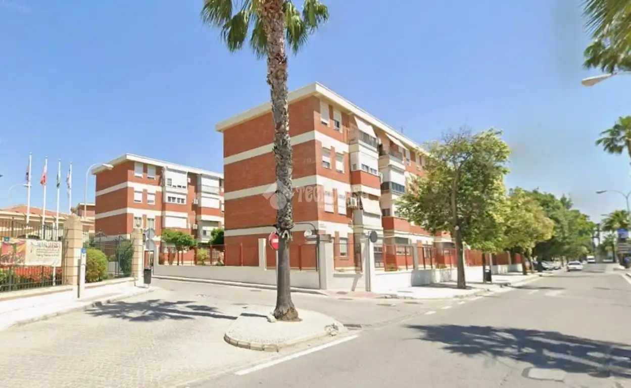 Vista exterior de Pis en venda en Jerez de la Frontera amb Aire condicionat
