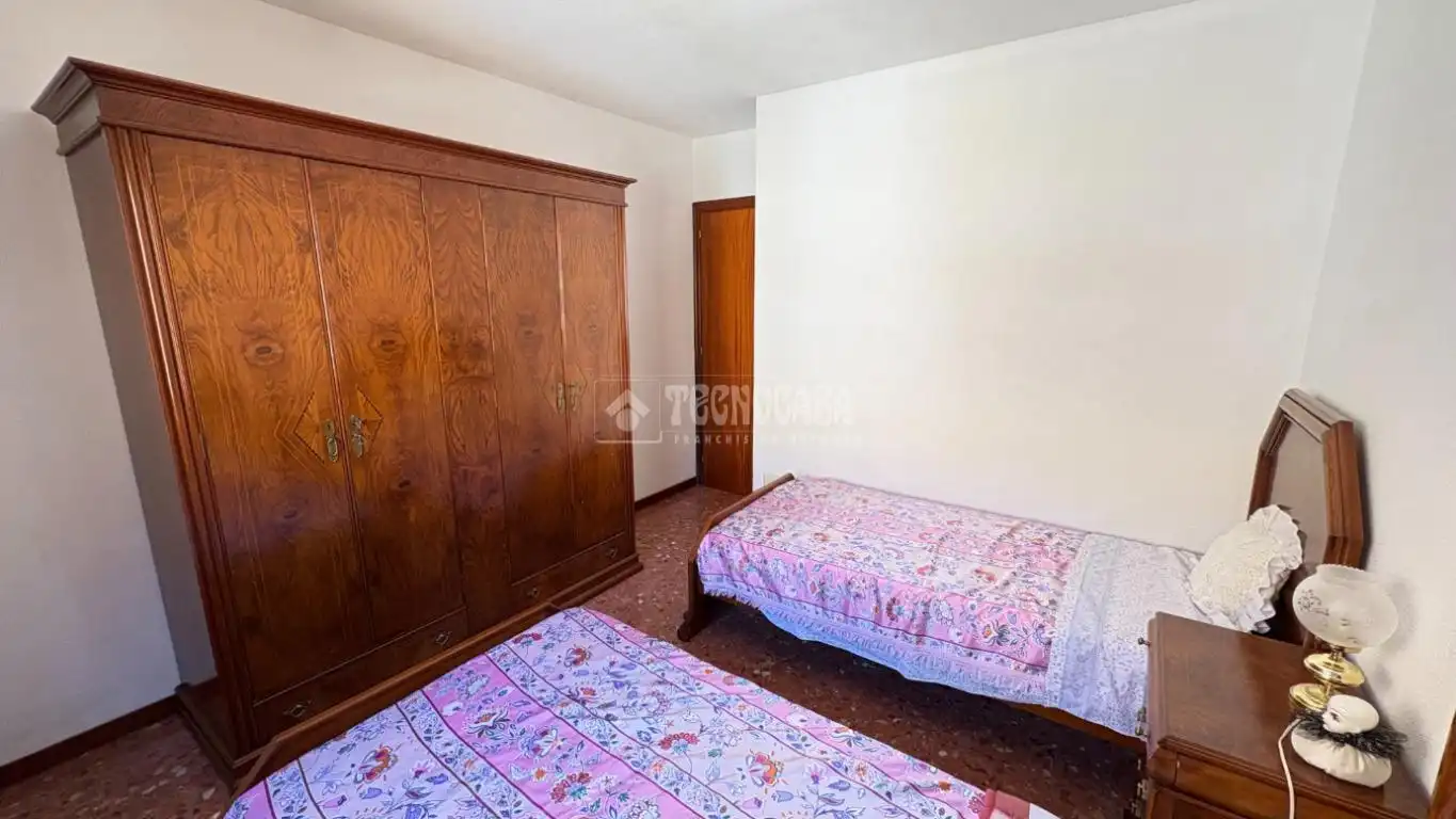 Habitación de Piso en venta en Zaragoza con Calefacción, Terraza y Trastero