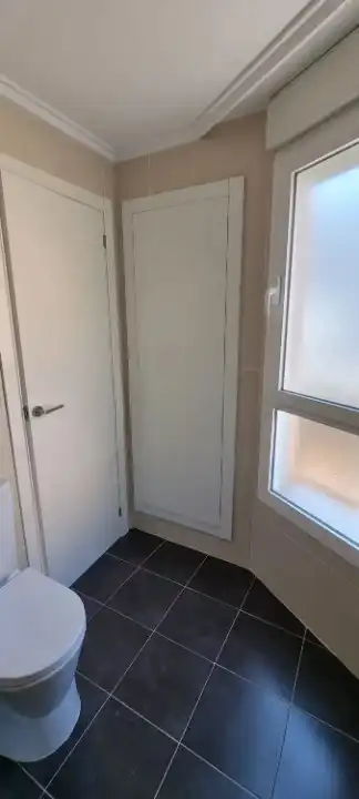 Baño de Piso de alquiler en Catarroja con Aire acondicionado, Calefacción y Horno