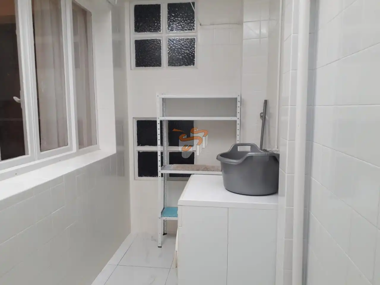 Badezimmer von Wohnung zur Miete in Ferrol mit Terrasse und Möbliert