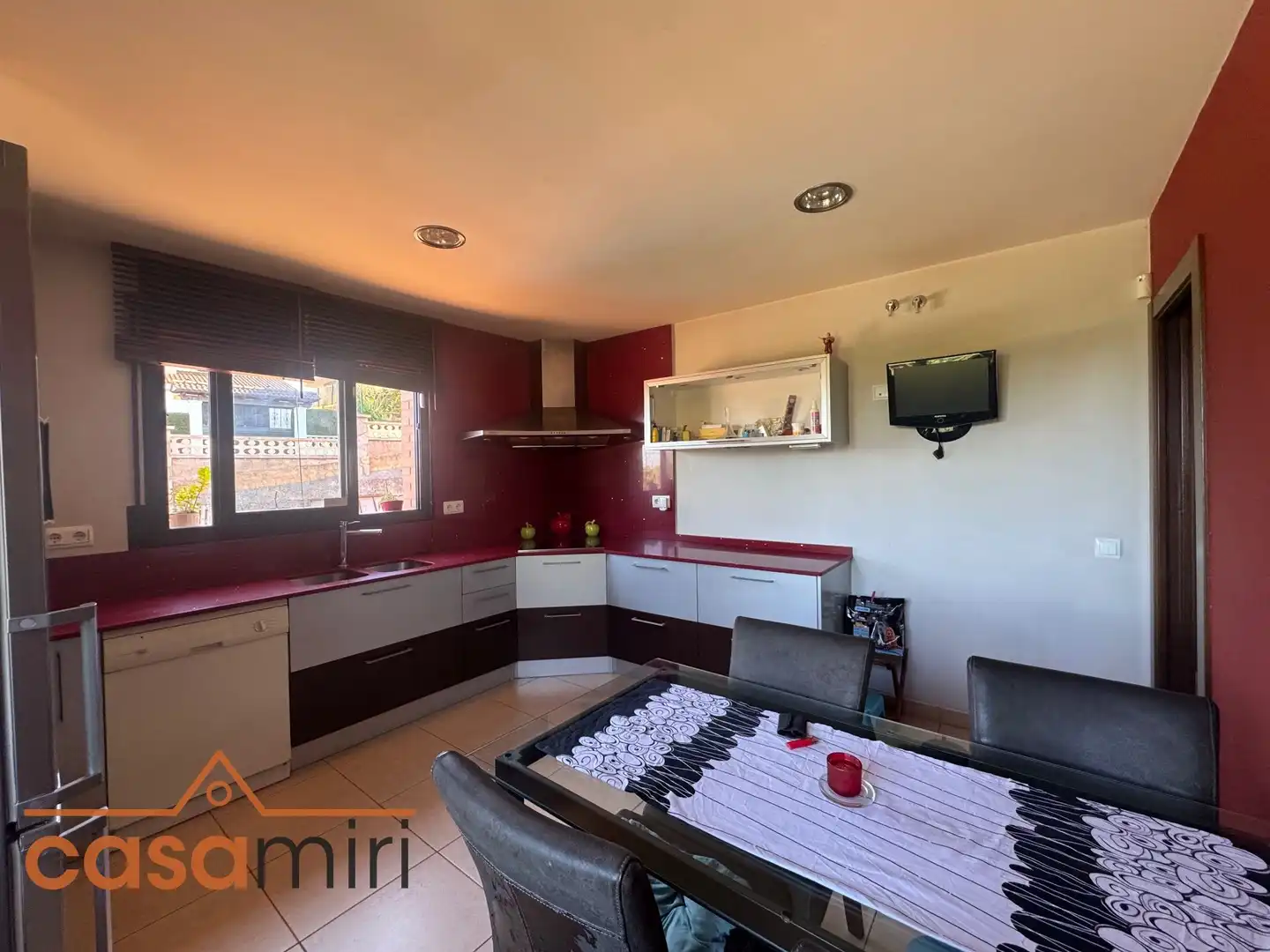 Cocina de Casa o chalet en venta en Sant Cebrià de Vallalta con Aire acondicionado, Calefacción y Jardín privado