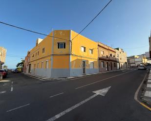 Vista exterior de Casa o xalet en venda en Ingenio amb Terrassa i Moblat