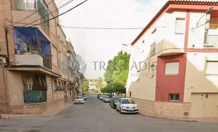 Piso en venta en CL CERAMICA (A) e/p/p/ //D  TOTANA (MURCIA)