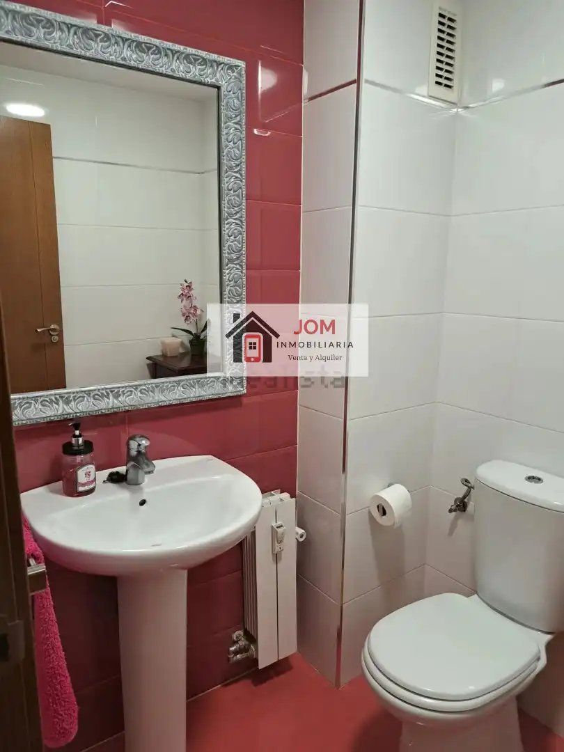 Bathroom of Flat for sale in Albacete  with Air Conditioner, Heating and Furnished