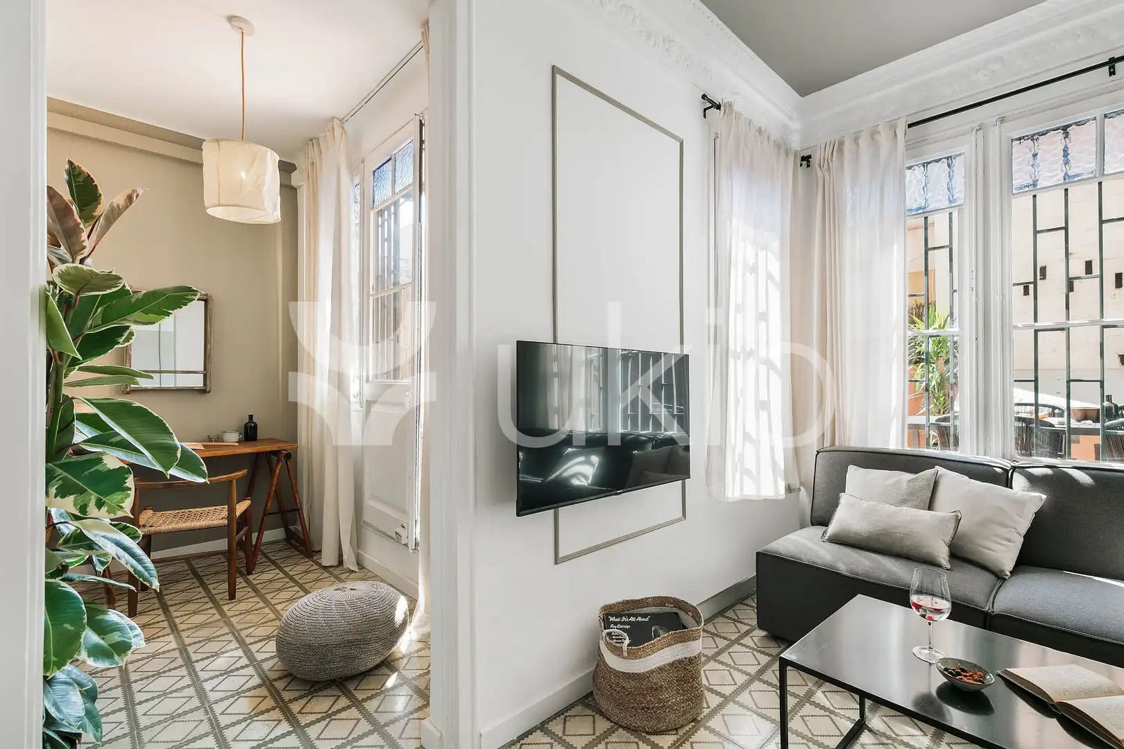 Apartamento con ascensor en alquiler en Carrer de Viladomat, imagen 9