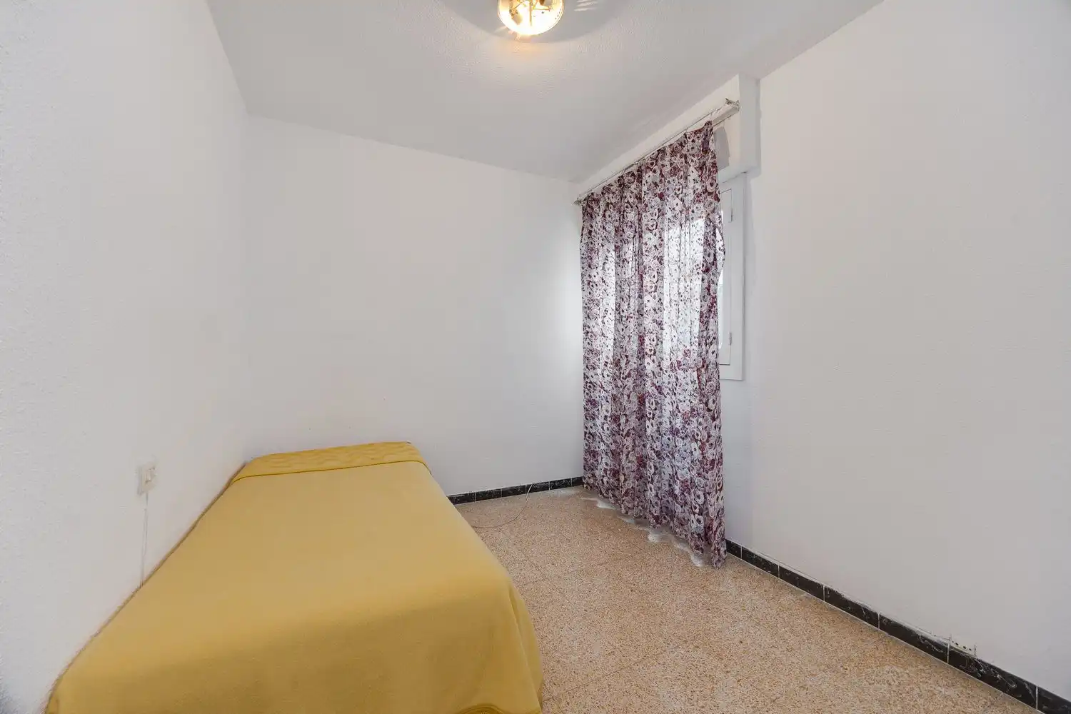 Bedroom of Flat for sale in Centro