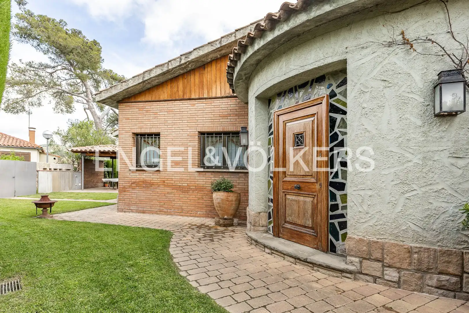 Vista exterior de Casa o xalet en venda en Sant Feliu de Codines amb Aire condicionat, Calefacció i Jardí privat