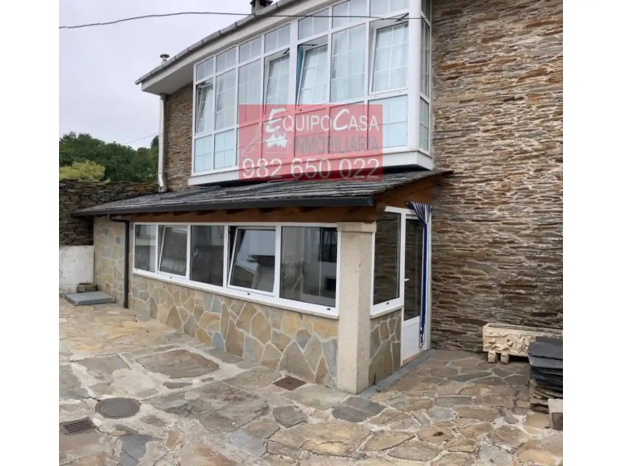 Vista exterior de Casa o chalet en venta en Lugo con Calefacción, Parquet y Amueblado