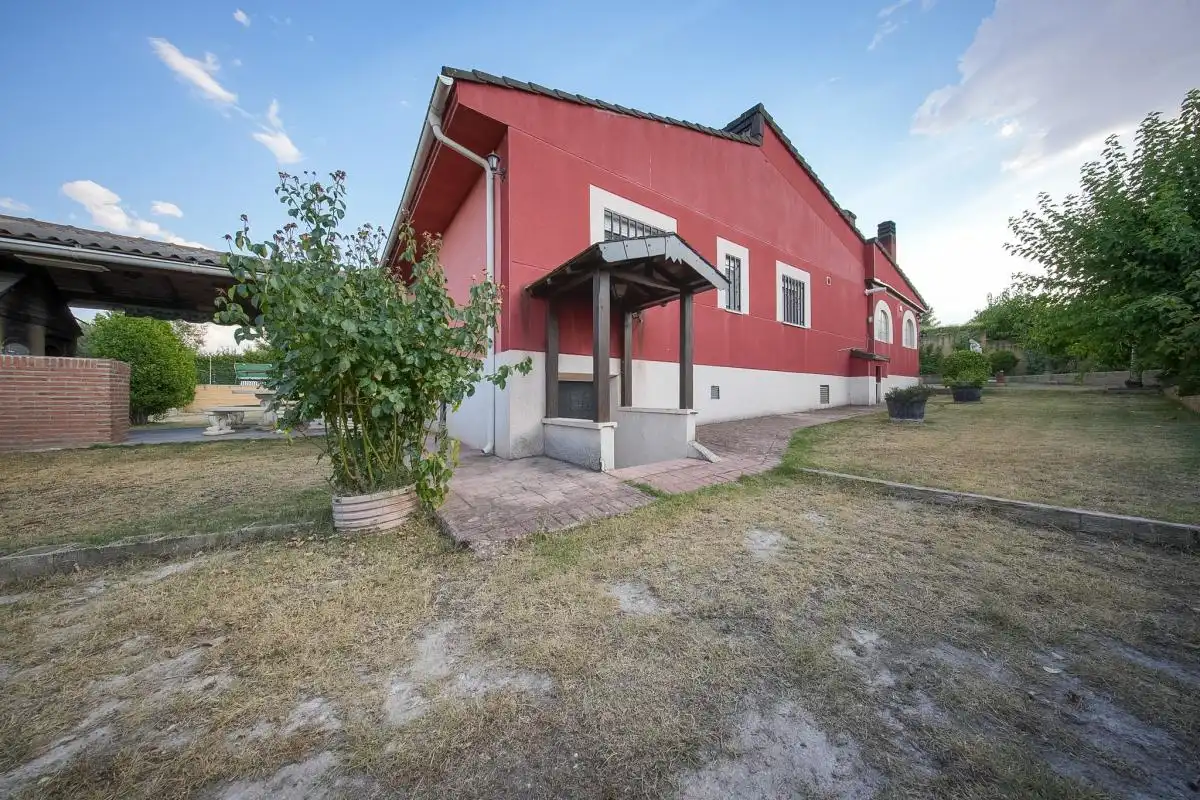 Vista exterior de Casa o chalet en venta en Villarejo de Salvanés con Calefacción, Jardín privado y Terraza