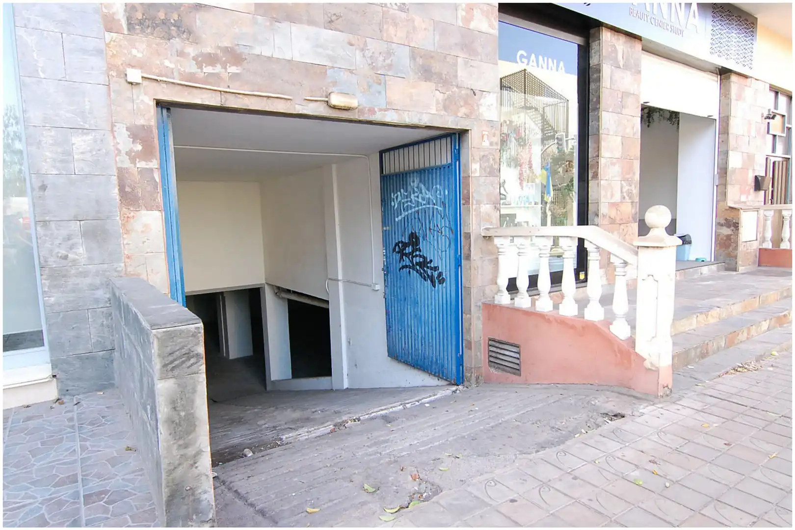 Local comercial en venda a Calle Simón Bolívar 16