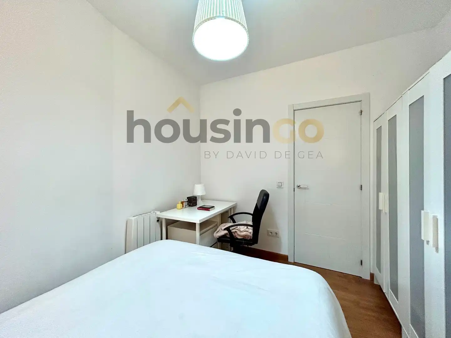 Schlafzimmer von Wohnung zur Miete in Madrid mit Klimaanlage, Heizung und Möbliert
