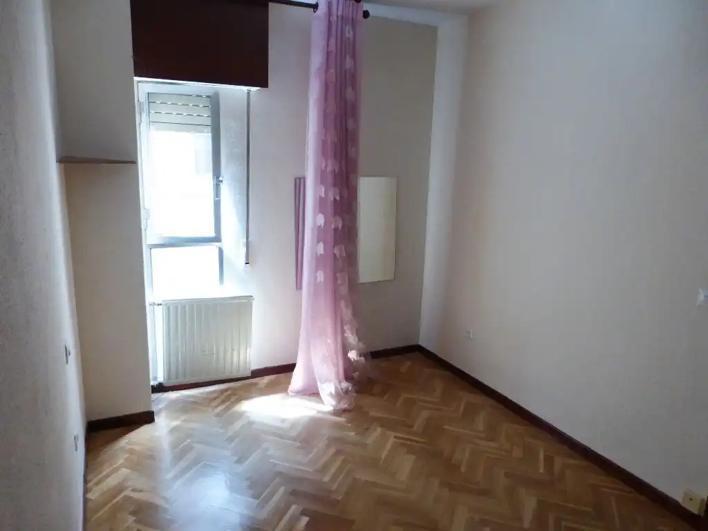 Flat for rent in Avenida de Pablo Iglesias, 46, Bellas Vistas