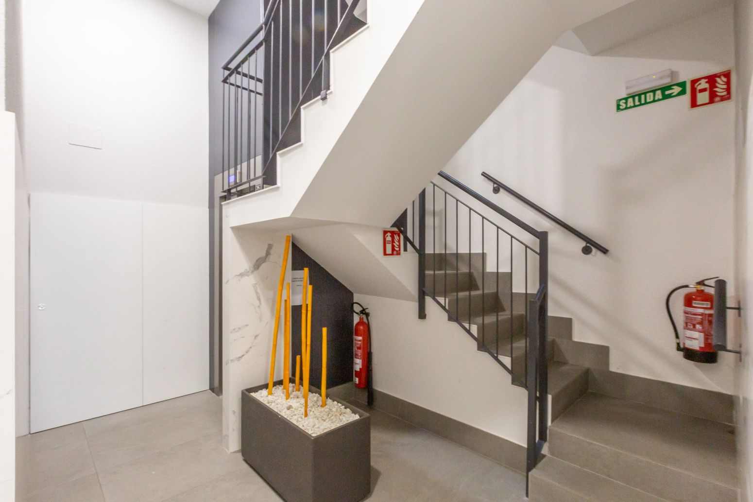 Pis en venda en  Pamplona / Iruña amb Calefacció, Moblat i Balcó