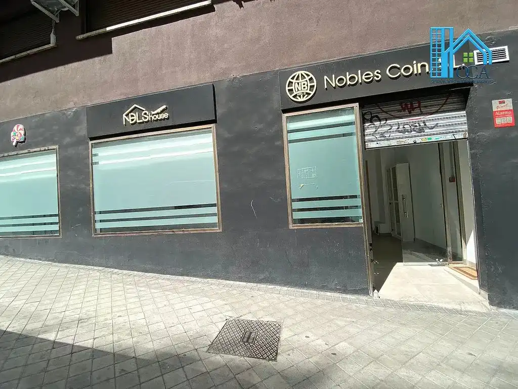 Exterior view of Commercial properties for rent in Madrid  with Air Conditioner and Furnished