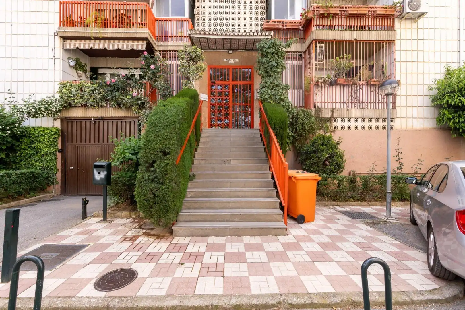 Exterior view of Flat for sale in Granada