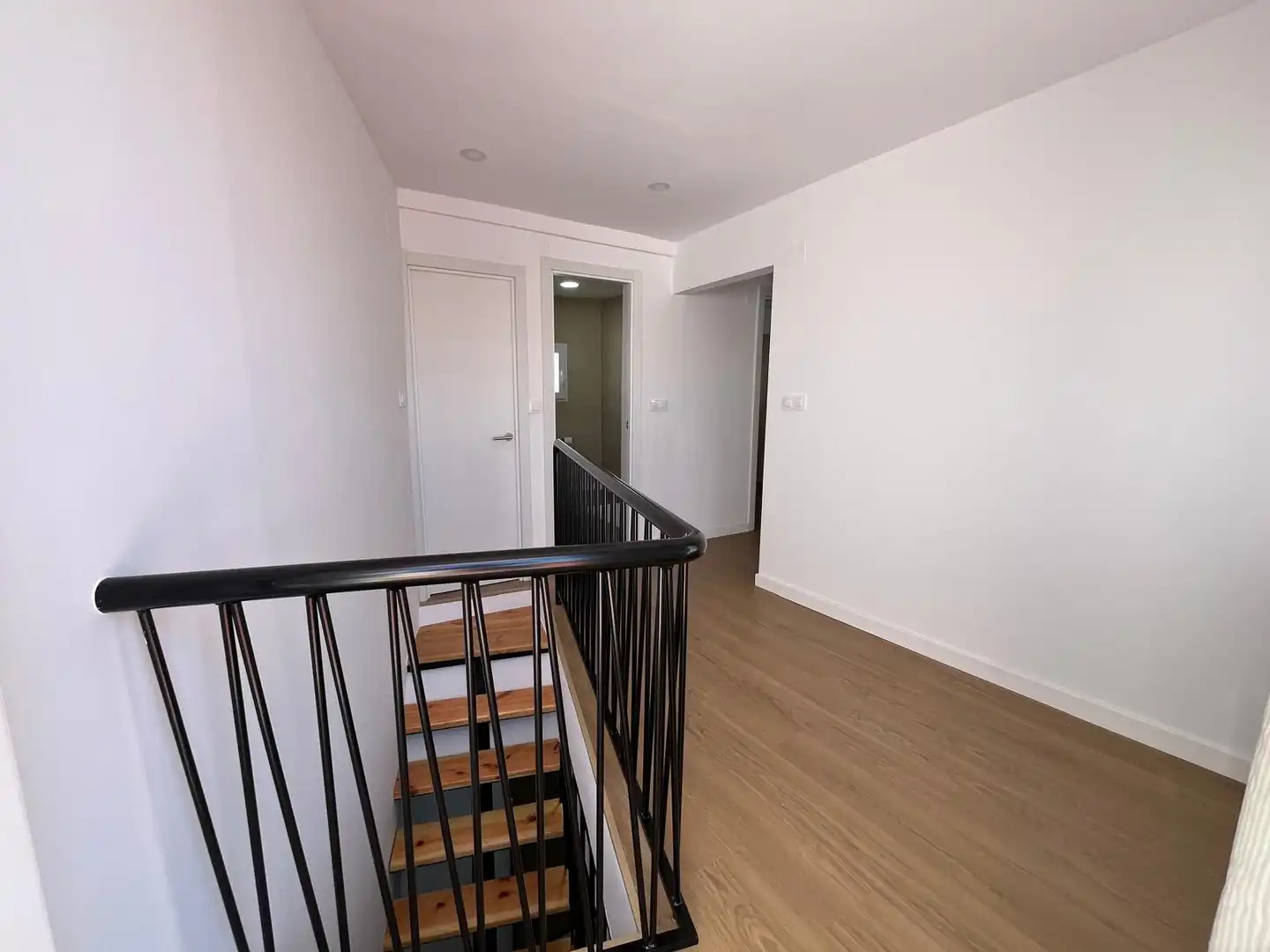 Casa adosada en venta en Cartagena con Parquet, Terraza y Trastero