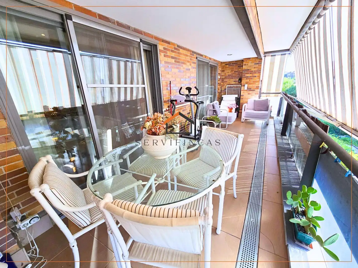 Terraza de Ático en venta en Las Rozas de Madrid con Terraza, Trastero y Piscina comunitaria