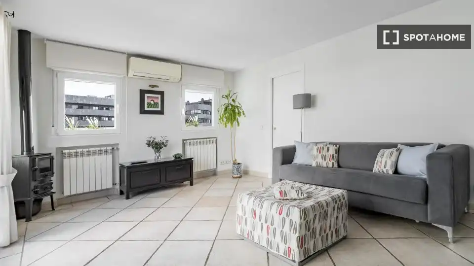 Appartamento con terrazza in affitto a Tetuán, imagen 6