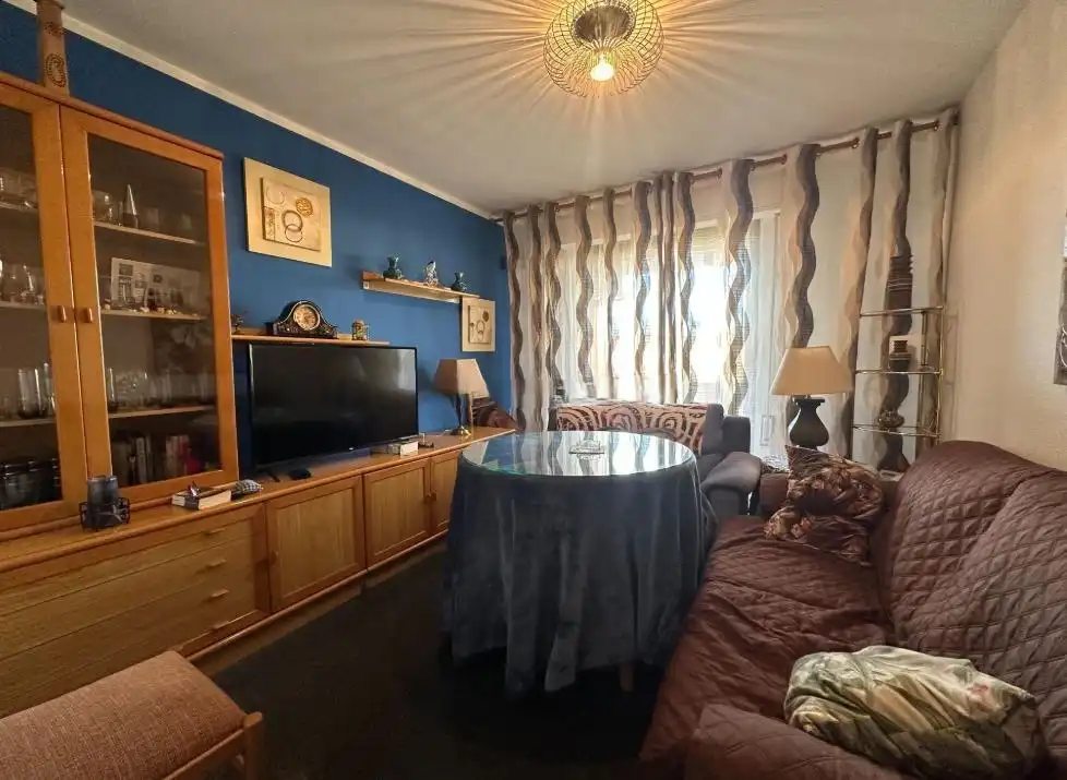 Sala d'estar de Pis en venda en Ontinyent amb Aire condicionat, Traster i Balcó