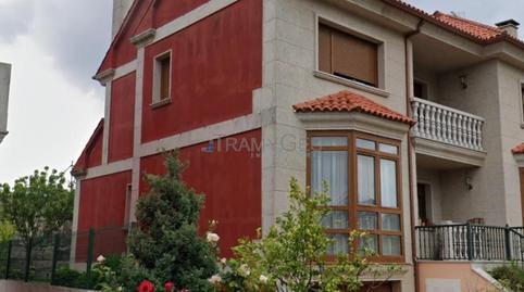 Foto 3 de Casa adosada en venda a Rua Os Anxos, O Carril, Vilagarcía de Arousa