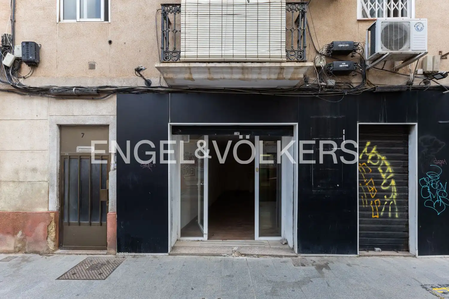 Exterior view of Houses for sale in Valencia  with Heating