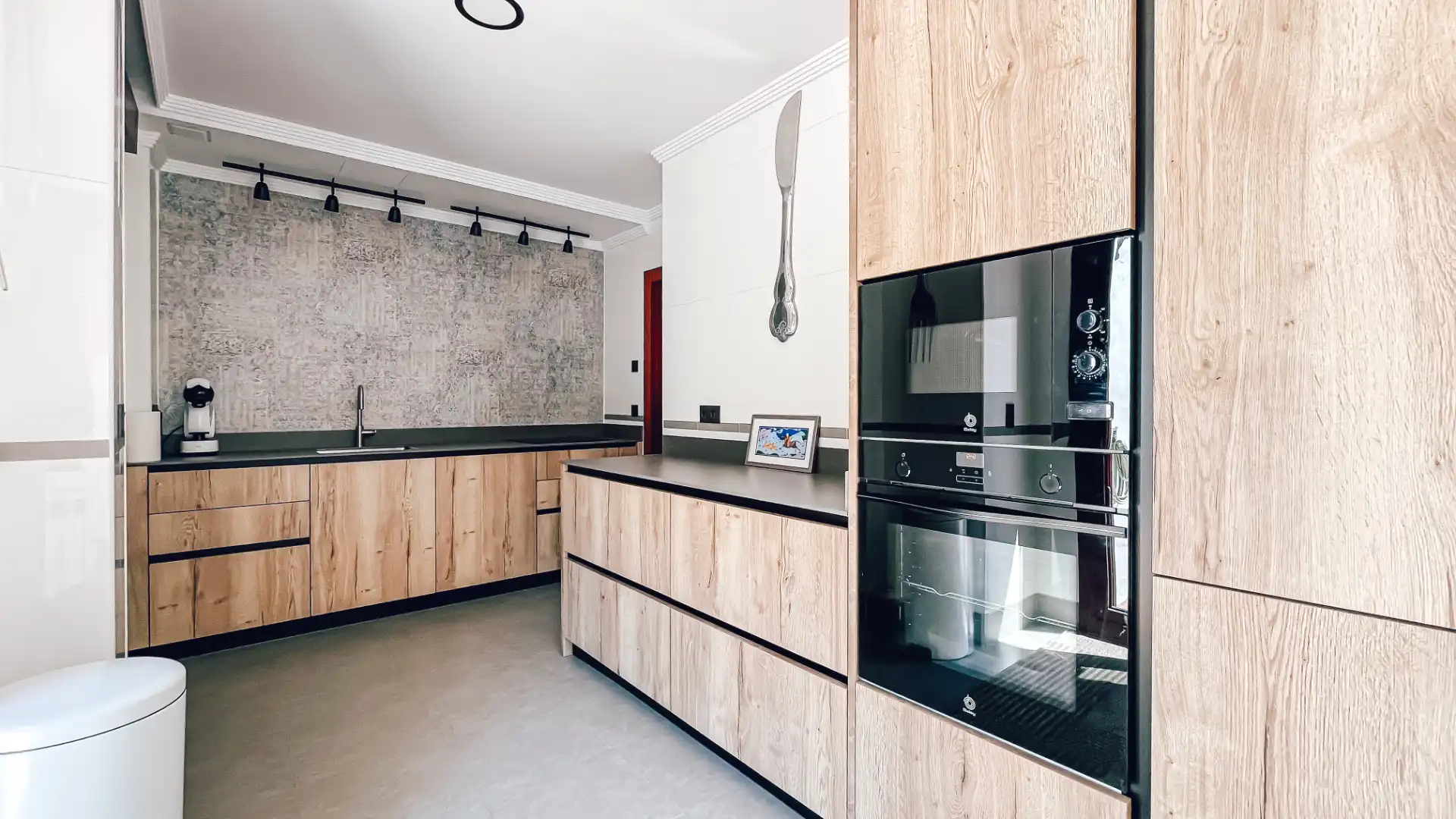 Kitchen of Flat for sale in Casares  with Air Conditioner, Private garden and Terrace