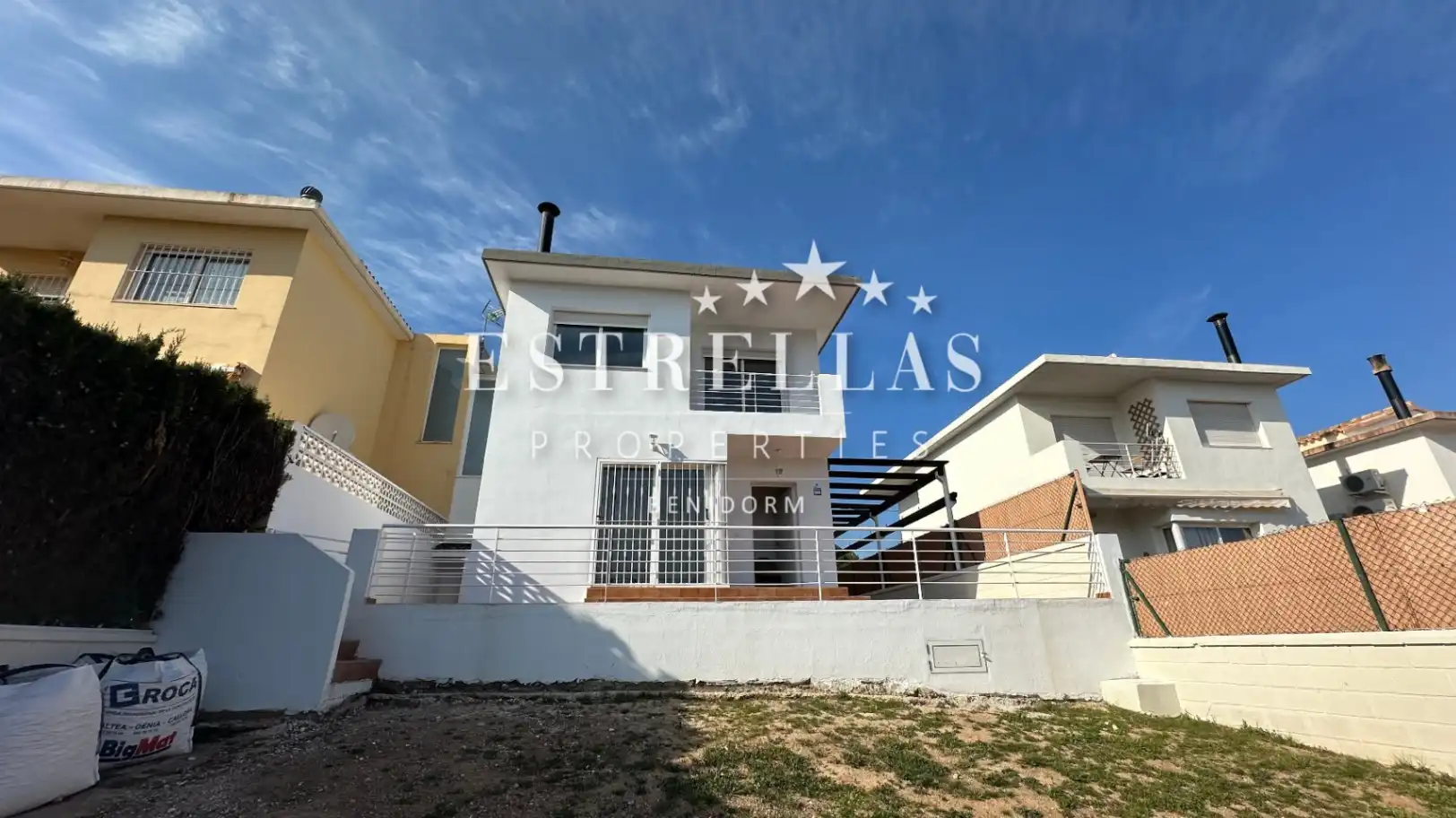 Villa mit Garten zum Verkauf in Montebello - Nou Espai