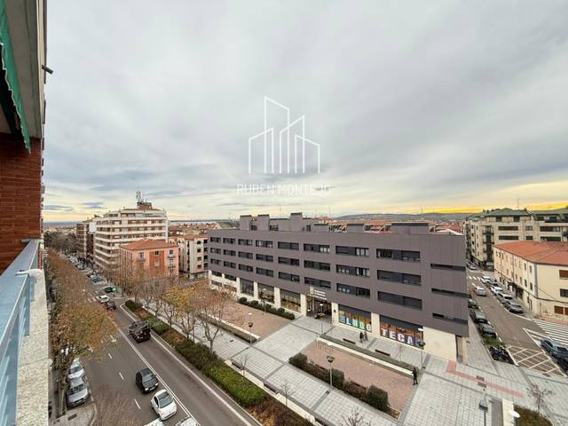 Piso en Venta en Villamayor en Carmelitas