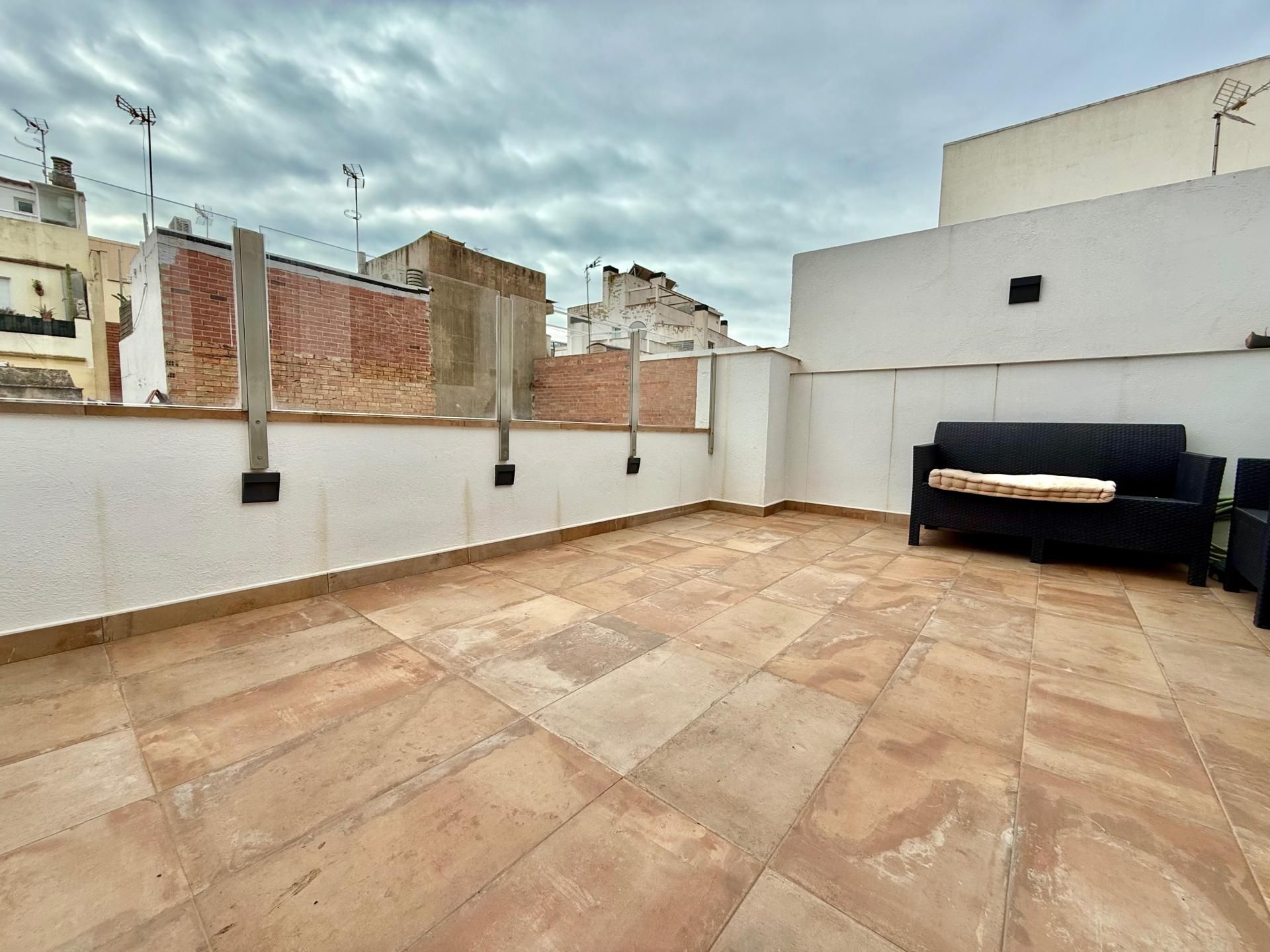 Casa adosada en venda a Centre
