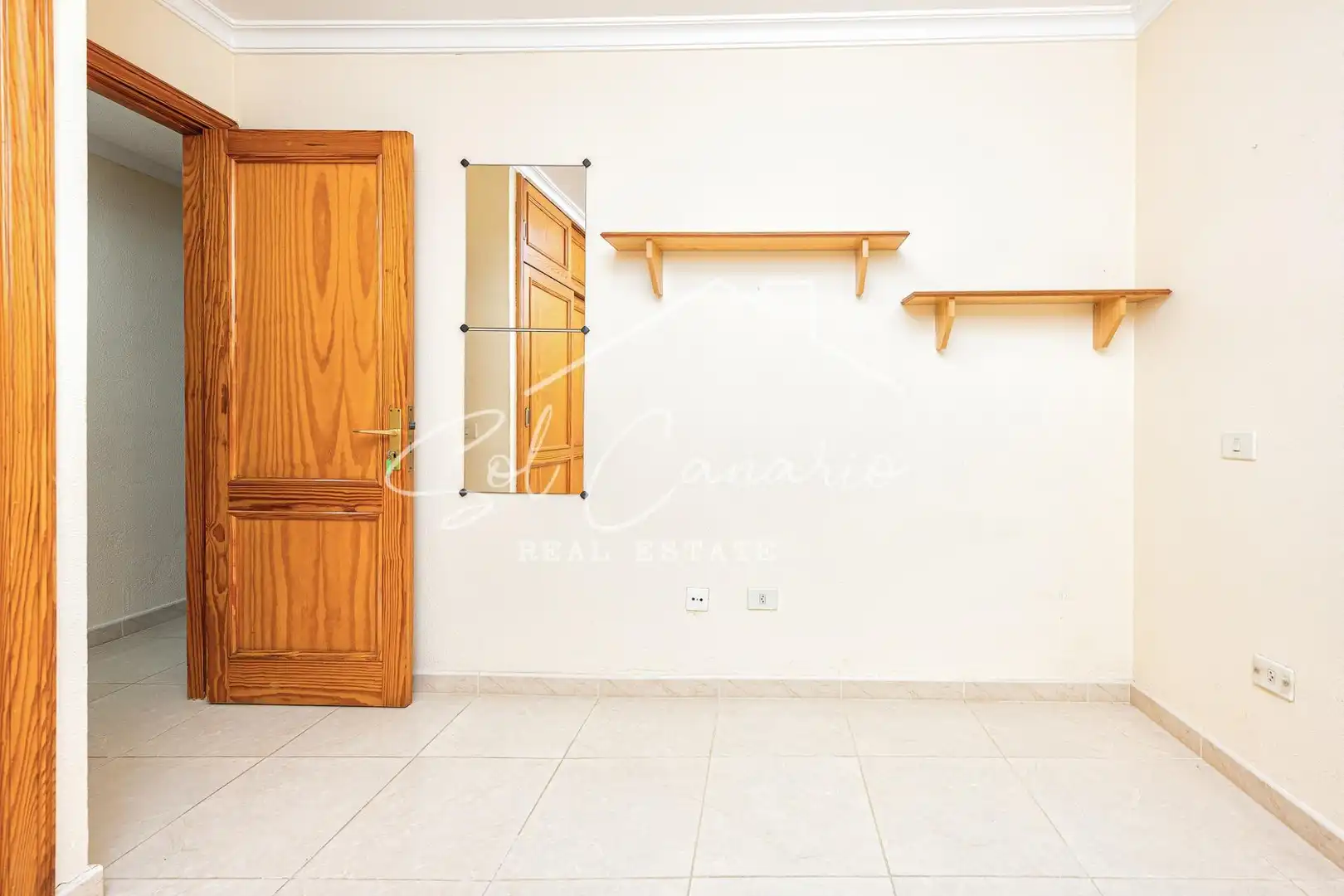 Bedroom of Flat for sale in Las Palmas de Gran Canaria  with Alarm