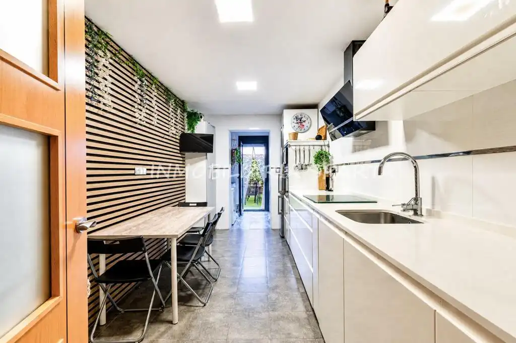 Wohnung mit Pool zum Verkauf in Calle Presidente Adolfo Suárez 1, imagen 19