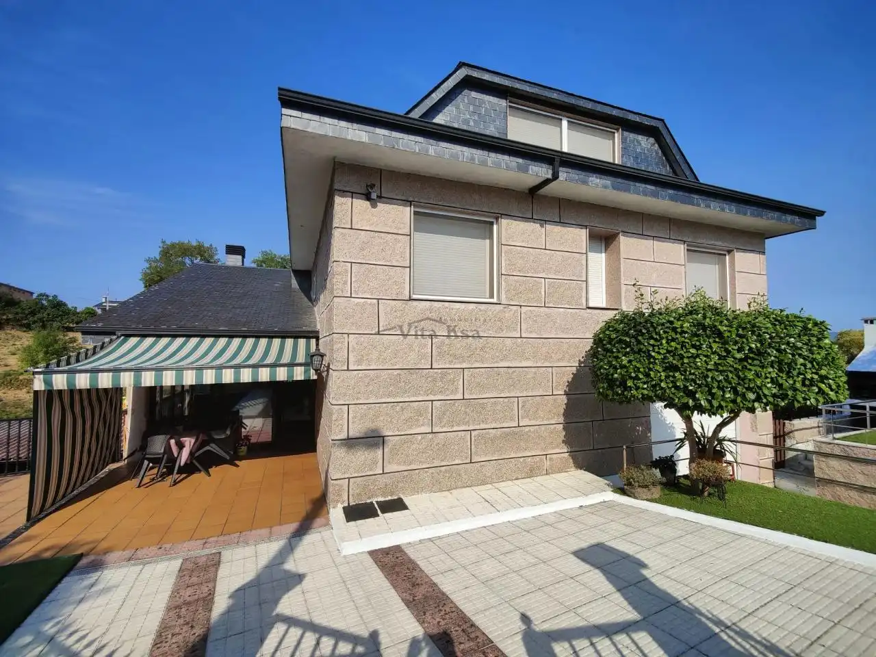 Exterior view of Houses for sale in Ourense Capital   with Heating, Private garden and Swimming Pool