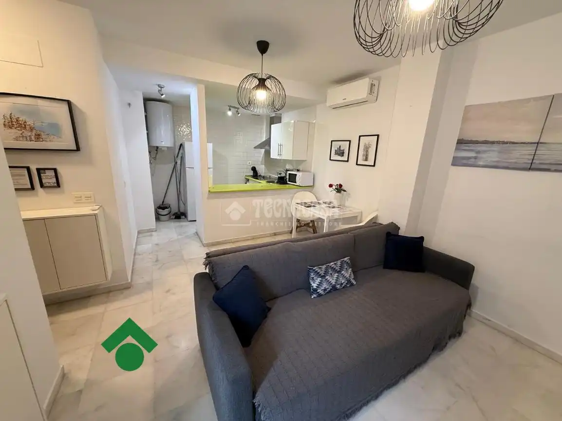 Vista exterior de Piso en venta en Cádiz