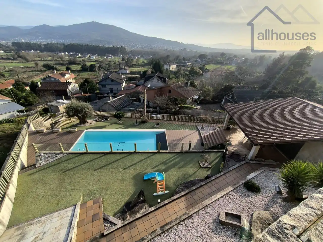 Piscina de Casa o chalet en venta en Tui con Calefacción, Jardín privado y Terraza