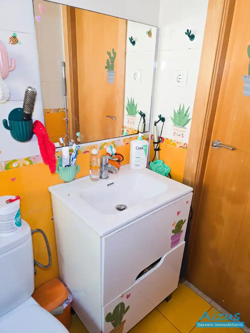Bathroom of Houses for sale in Santa Susanna  with Air Conditioner, Terrace and Oven