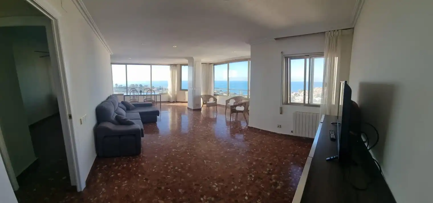 Wohnzimmer von Wohnung zum Verkauf in Alicante / Alacant mit Klimaanlage, Heizung und Privatgarten